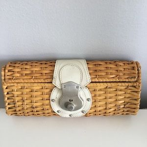 Wicker clutch